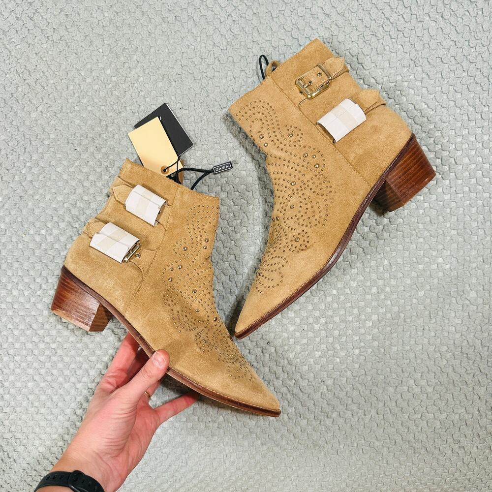 NWT ZARA LEATHER SUEDE STUDDED EMBROIDERED SAND BEIGE WESTERN ANKLE BOOt BUCKLE